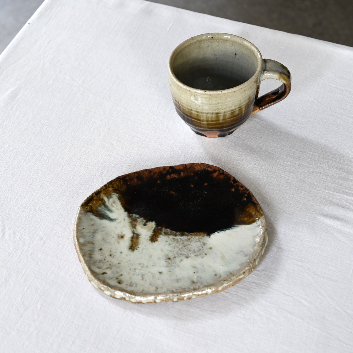 朝鮮タタラ楕円皿(978)府川和泉 – KOHORO