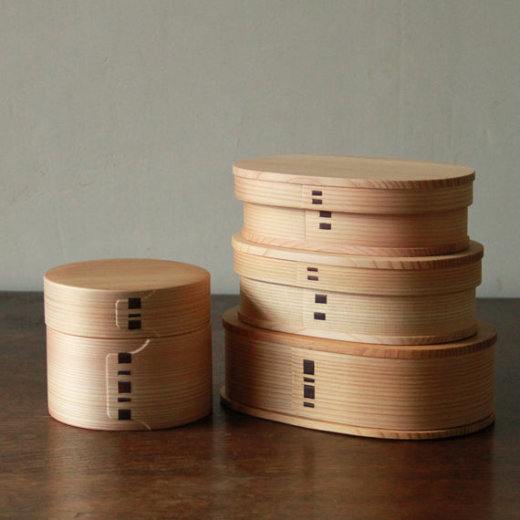 曲げわっぱ 二ツ重丸弁当箱 大館工芸社 – KOHORO