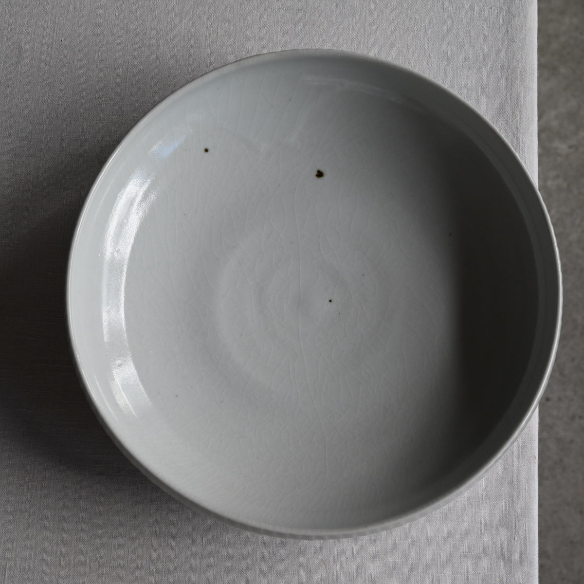 白磁鎬浅ボウル 阿南維也 – KOHORO