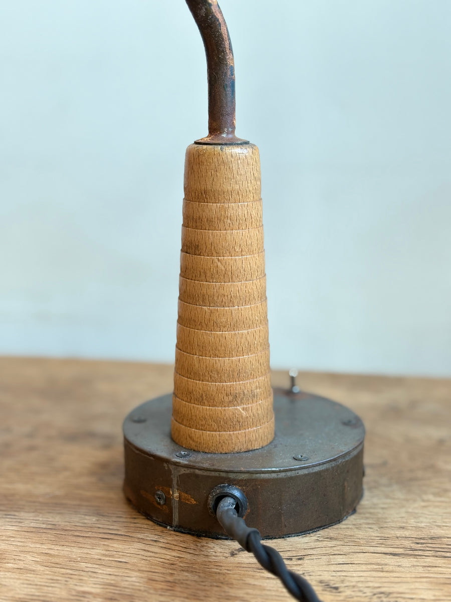 ステンレス製（茶色樹脂塗り）灯篭型ローソク立て　専用パイプ付き 灯籠・ローソク立｜精和電機産業株式会社｜立会い粉骨｜海洋粉骨｜手元