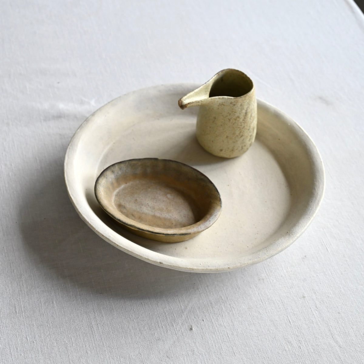 丸皿(高台) 鈴木敬子 – KOHORO