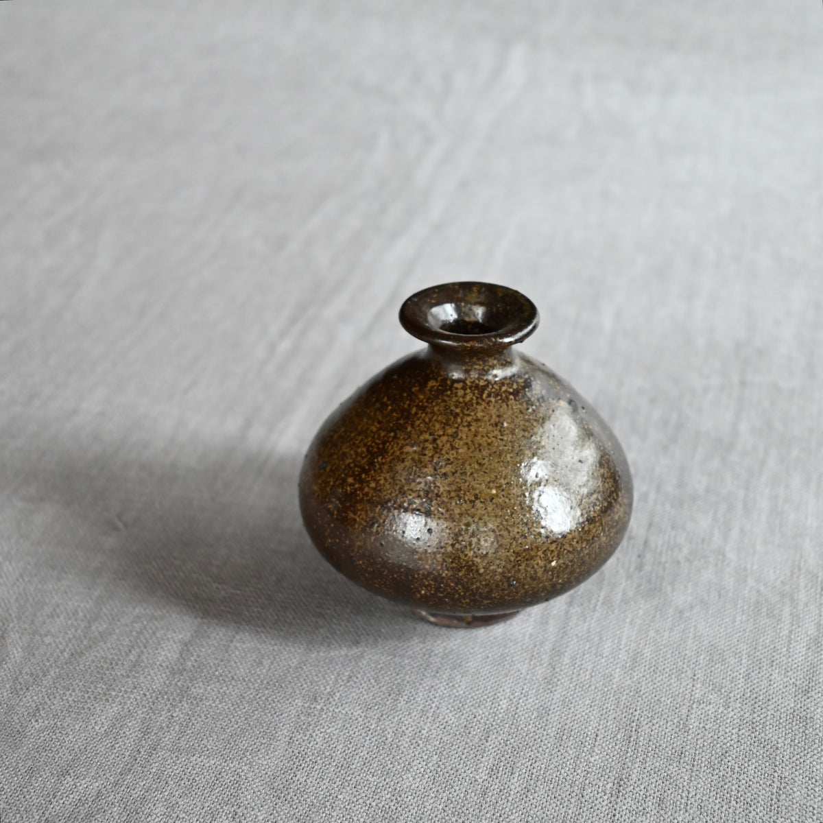 古代瓦花器　3点 鉄釉 花器(968) – KOHORO