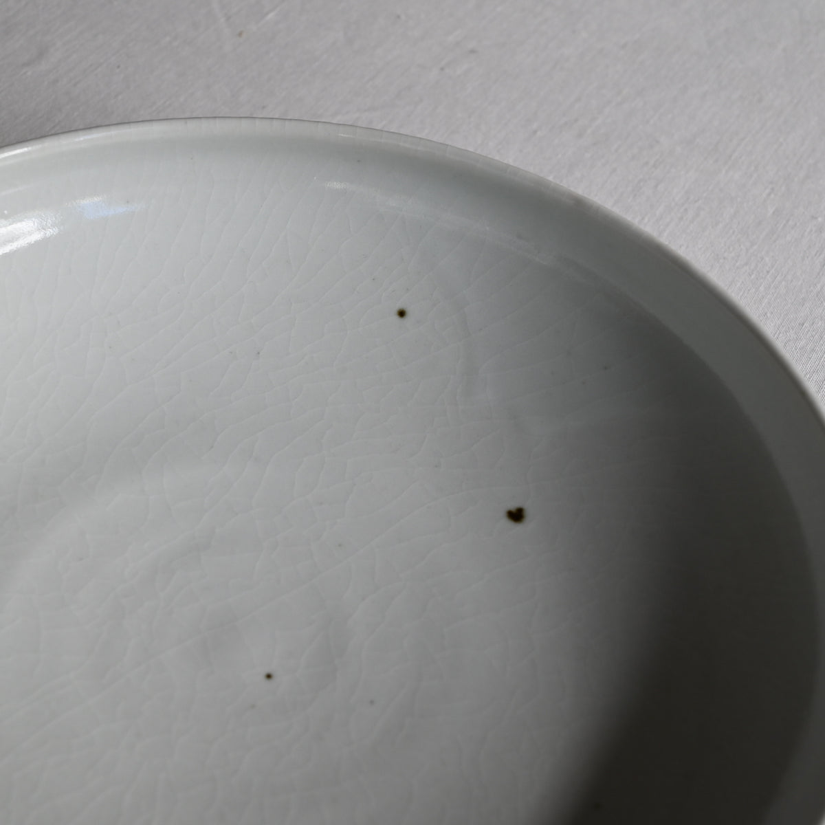 白磁鎬浅ボウル 阿南維也 – KOHORO