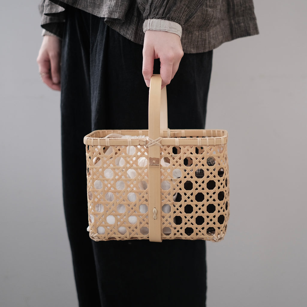 八つ目バッグ　芝田麻衣子