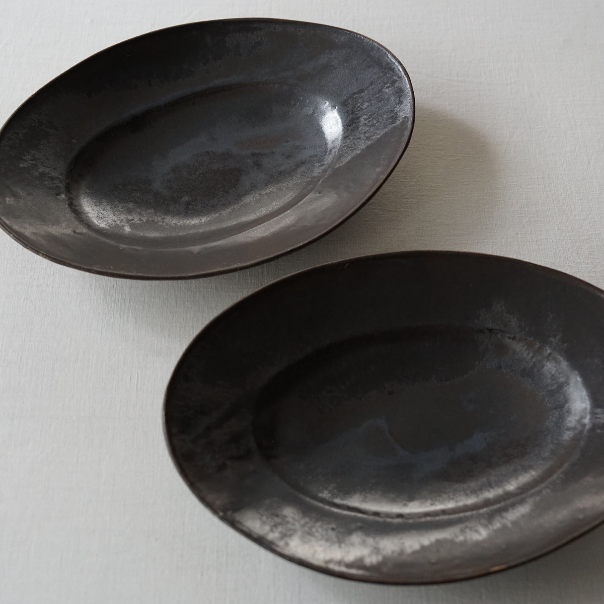 林拓児さん　オーバル　L 楕円皿　黒釉 黒釉 楕円皿 大 林拓児 – KOHORO