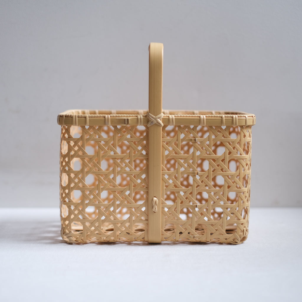 八つ目バスケット（展示会サイズ）　芝田麻衣子