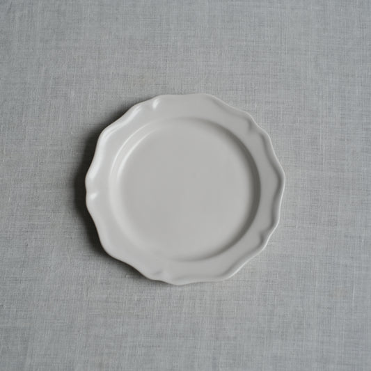白釉7寸ピューターリム皿(190) 亀田文