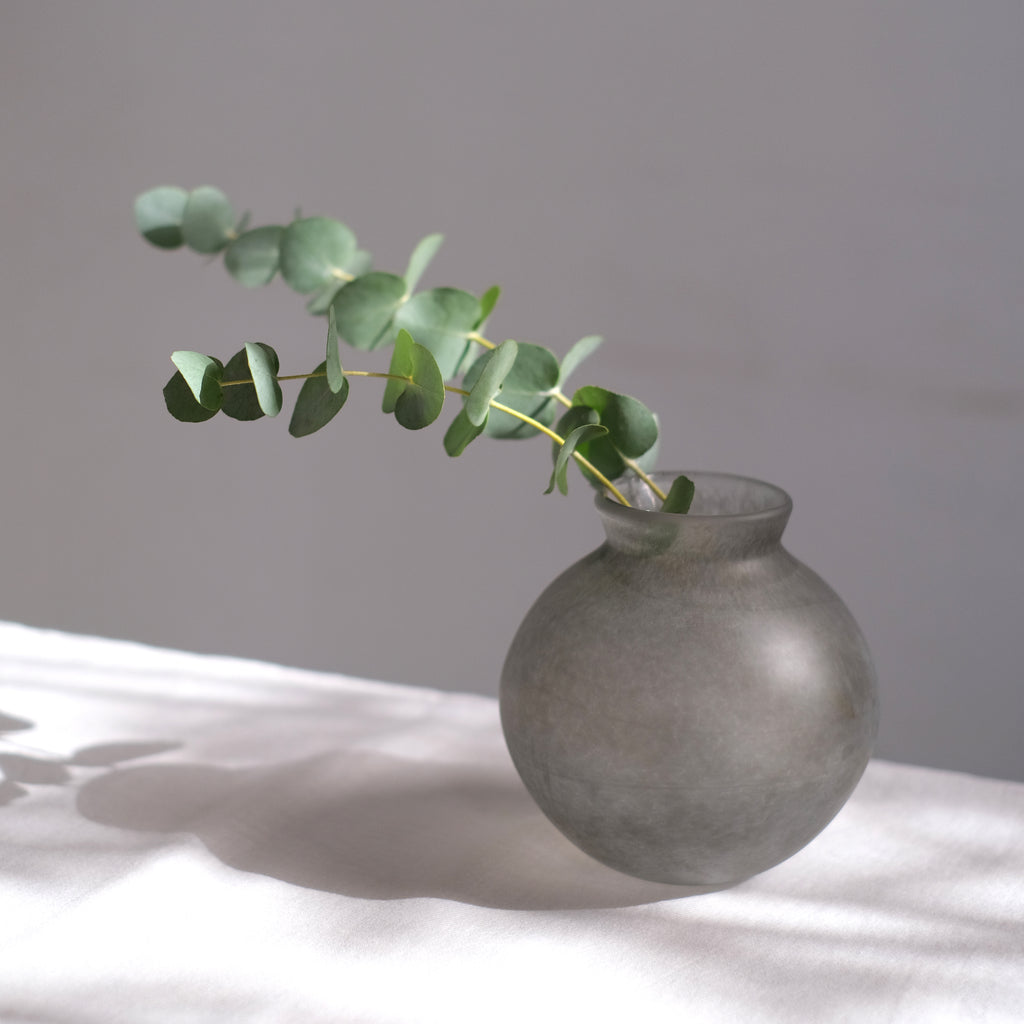 石つぼ L　奥平明子