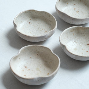 三方小鉢 灰白 水谷智美 – KOHORO