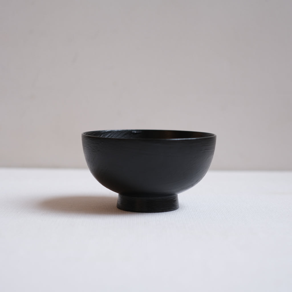 新品　山岸厚夫　漆器作家　根来塗　漆器　刷毛目　椿皿　銘々皿　菓子皿　5枚セット 新品 山岸厚夫 漆器作家 根来塗 漆器 刷毛目 椿皿 銘々皿 菓子皿