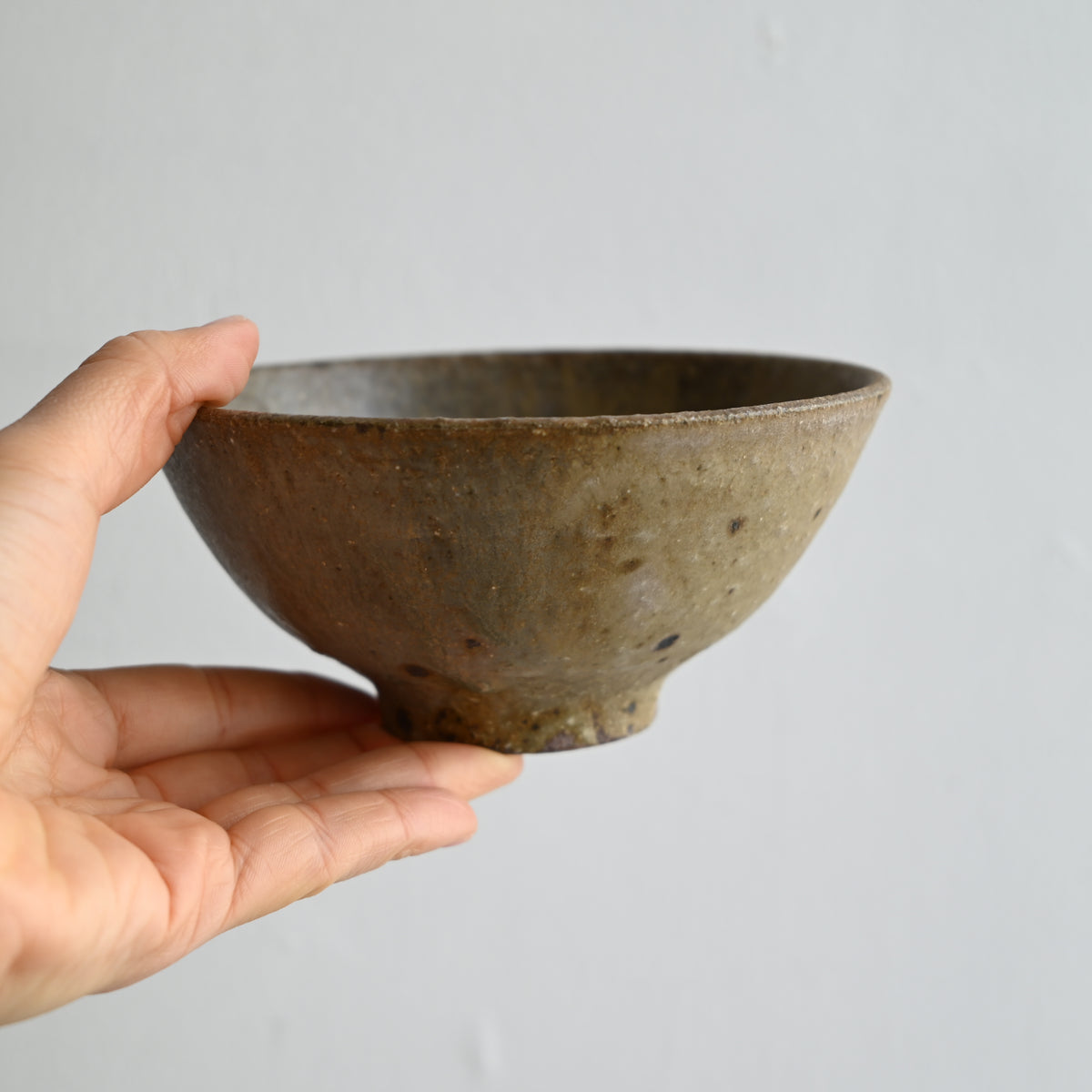 木灰釉飯茶碗 長野大輔 – KOHORO