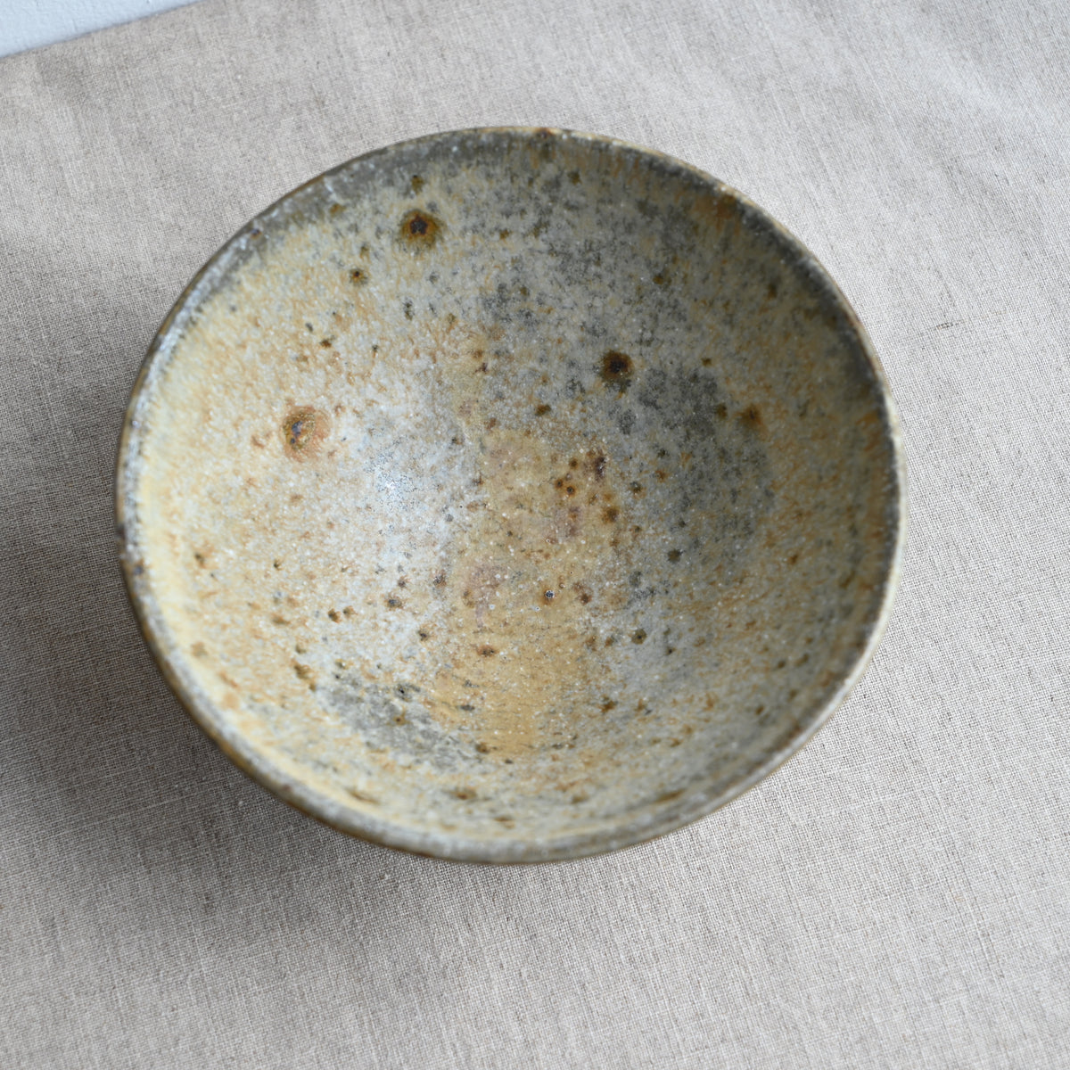 木灰釉飯茶碗 長野大輔 – KOHORO