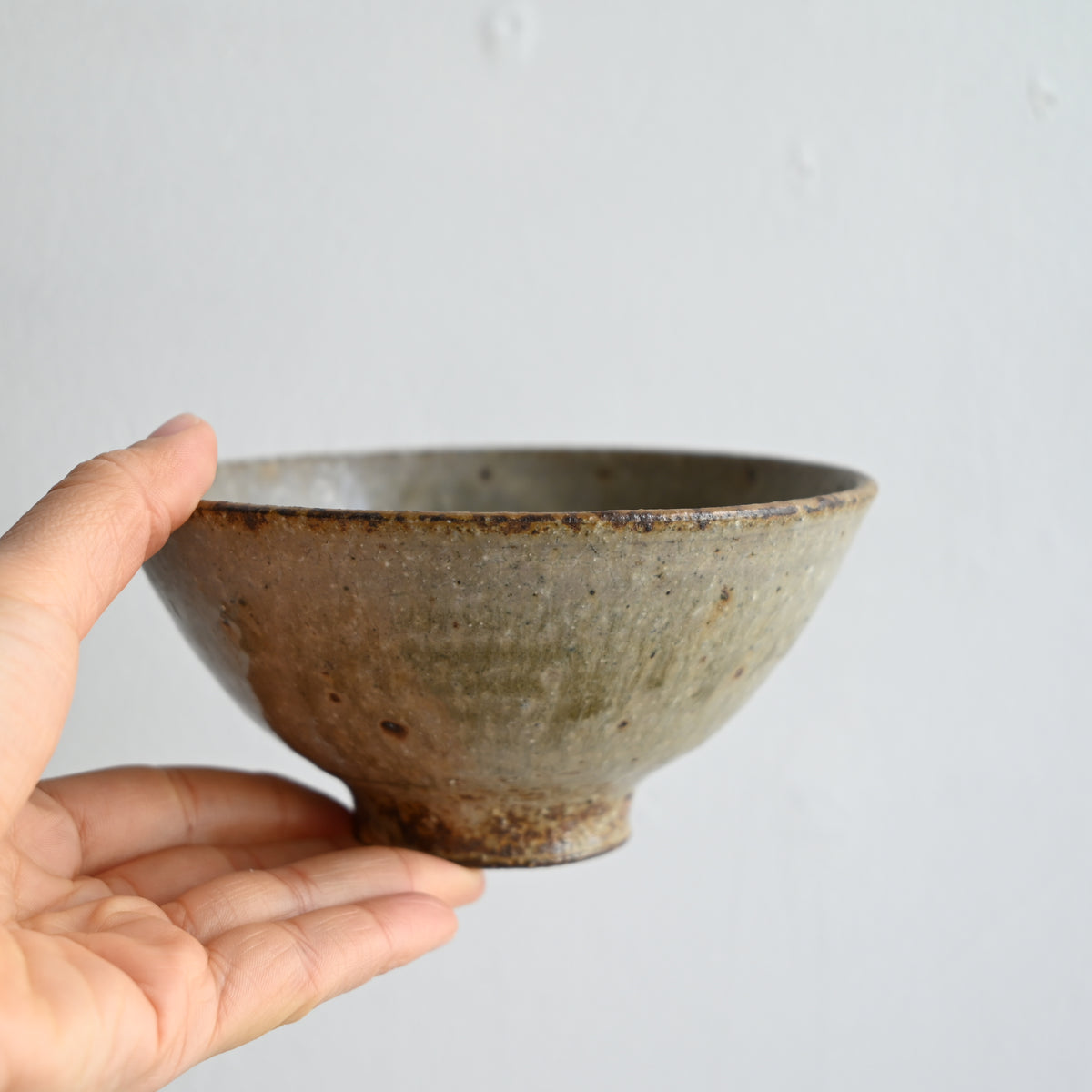 木灰釉飯茶碗 長野大輔 – KOHORO