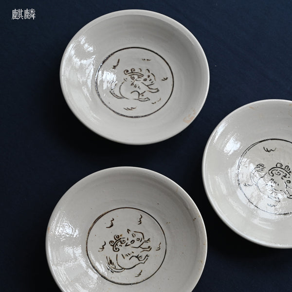 モザイク装飾の象嵌 飾り皿 4.5寸黒象嵌皿(917) – KOHORO