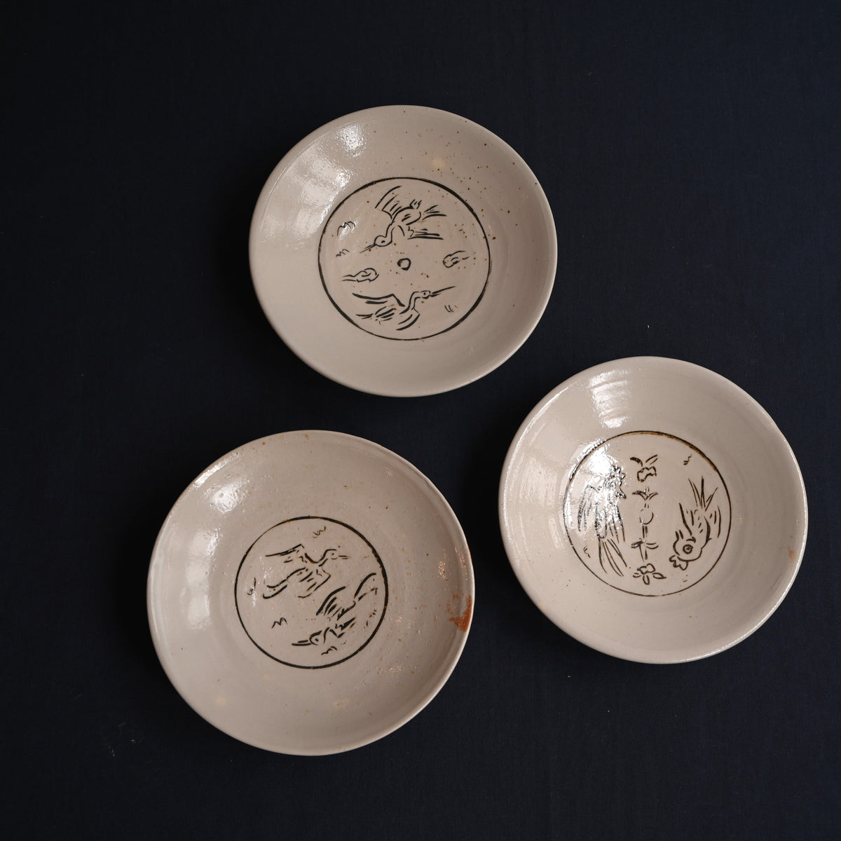 4.5寸黒象嵌皿(917) – KOHORO