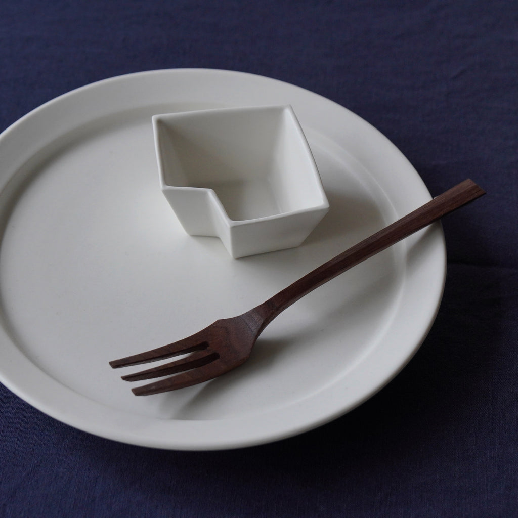 アンチガタ　スエトシヒロ