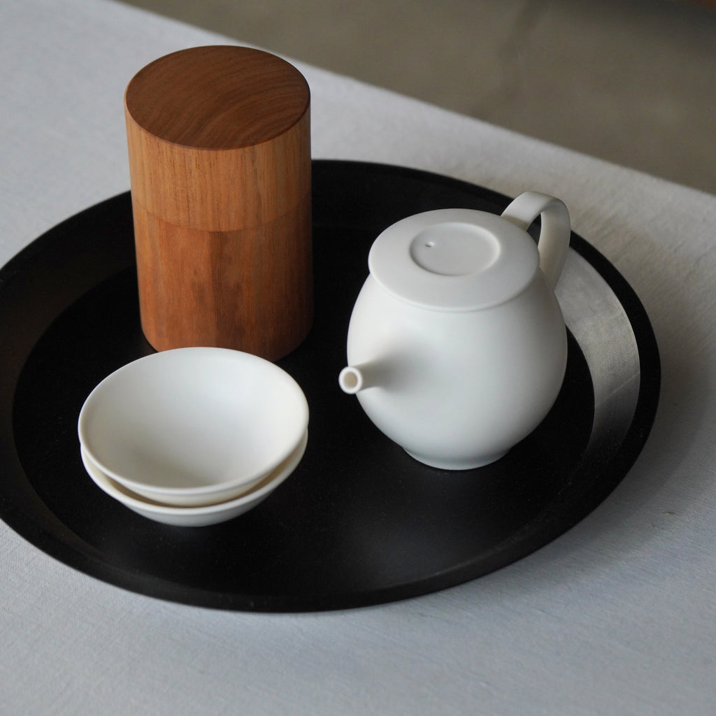 丸トレイ  三度黒　IFUJI