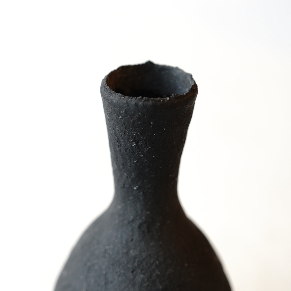 炭化 花入れ – KOHORO