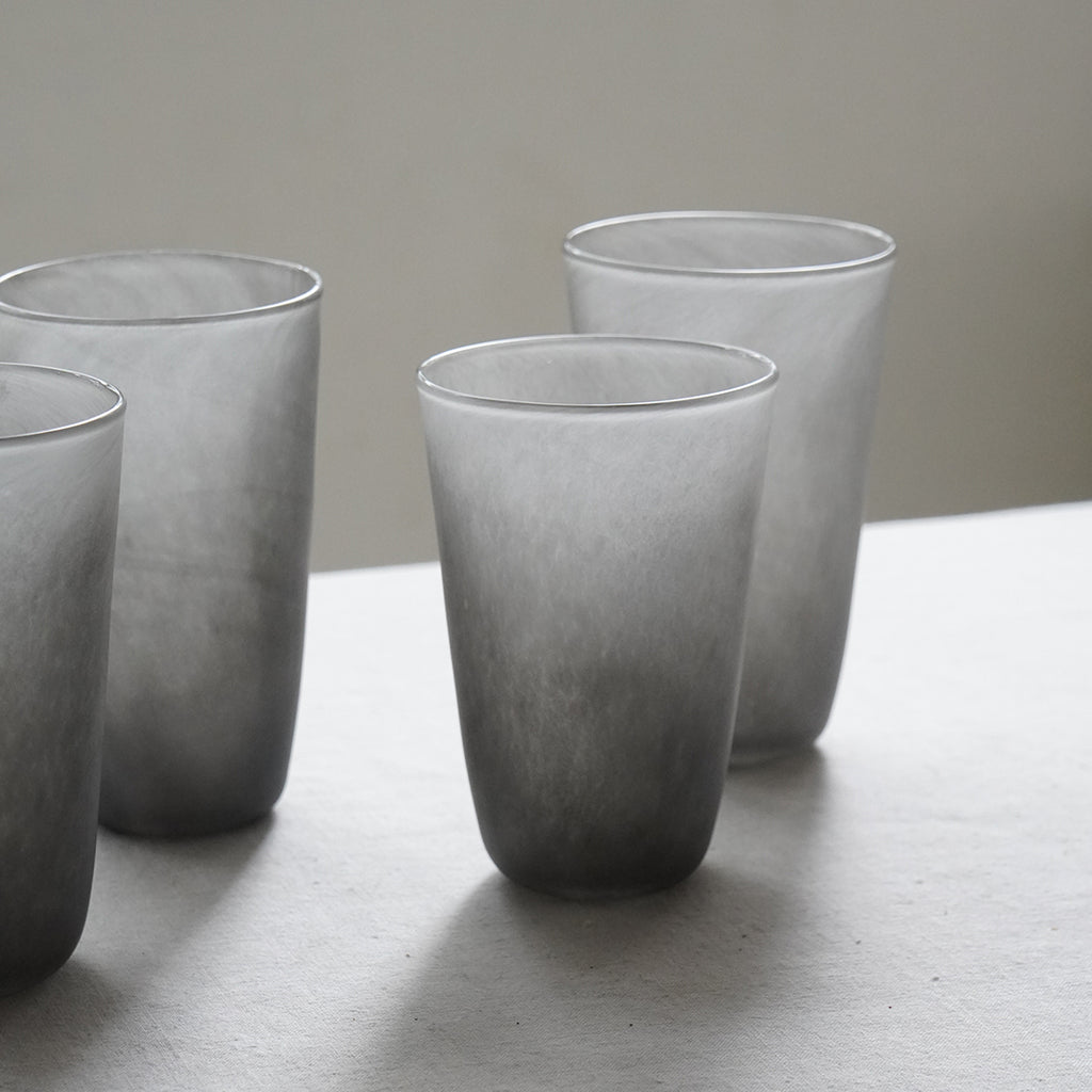 石コップ　奥平明子